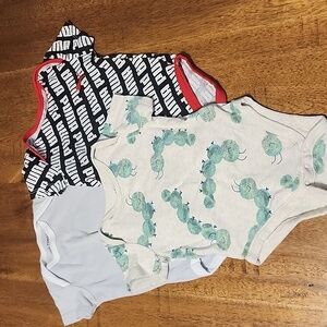 3 piece assorted onesies sz 3-6 month